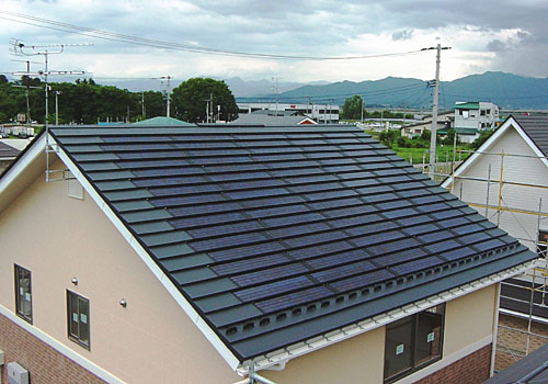 株式会社セキノ興産のオリジナル工法で雨漏りのない太陽光発電を